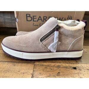 BEARPAW Amanza Suede Sneaker with Rain & Stain Repellent Women's Sz 9 NEW
